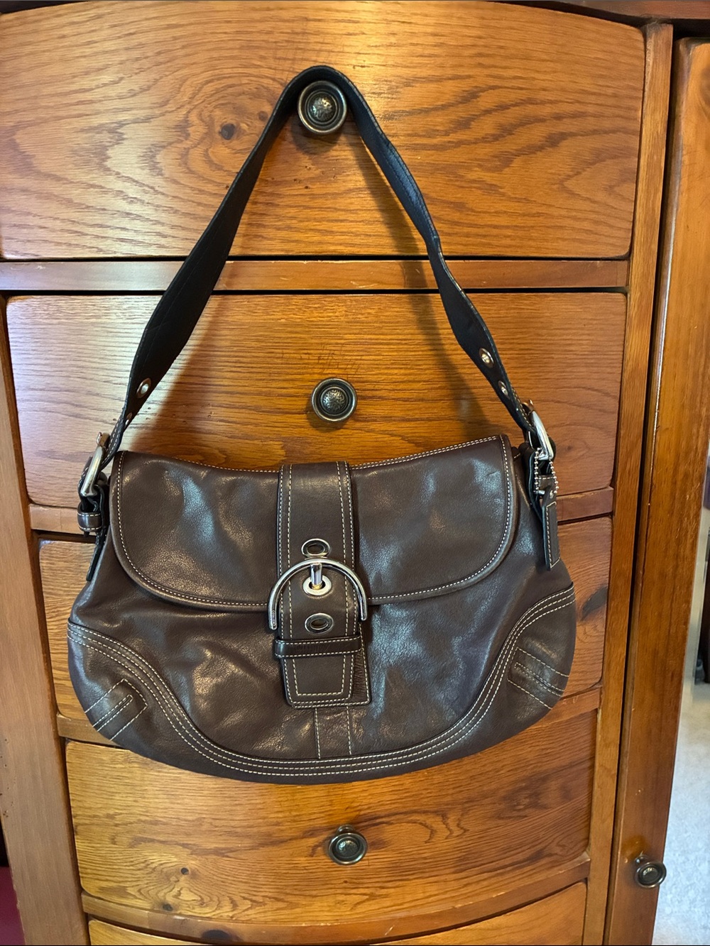 Coach F10192 vintage y2k Dark Brown Leather Soho Shoulder Bag silver hardware